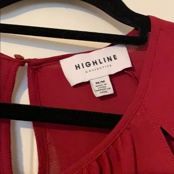 Ruched Sleeve Too - Picture 2 of 2